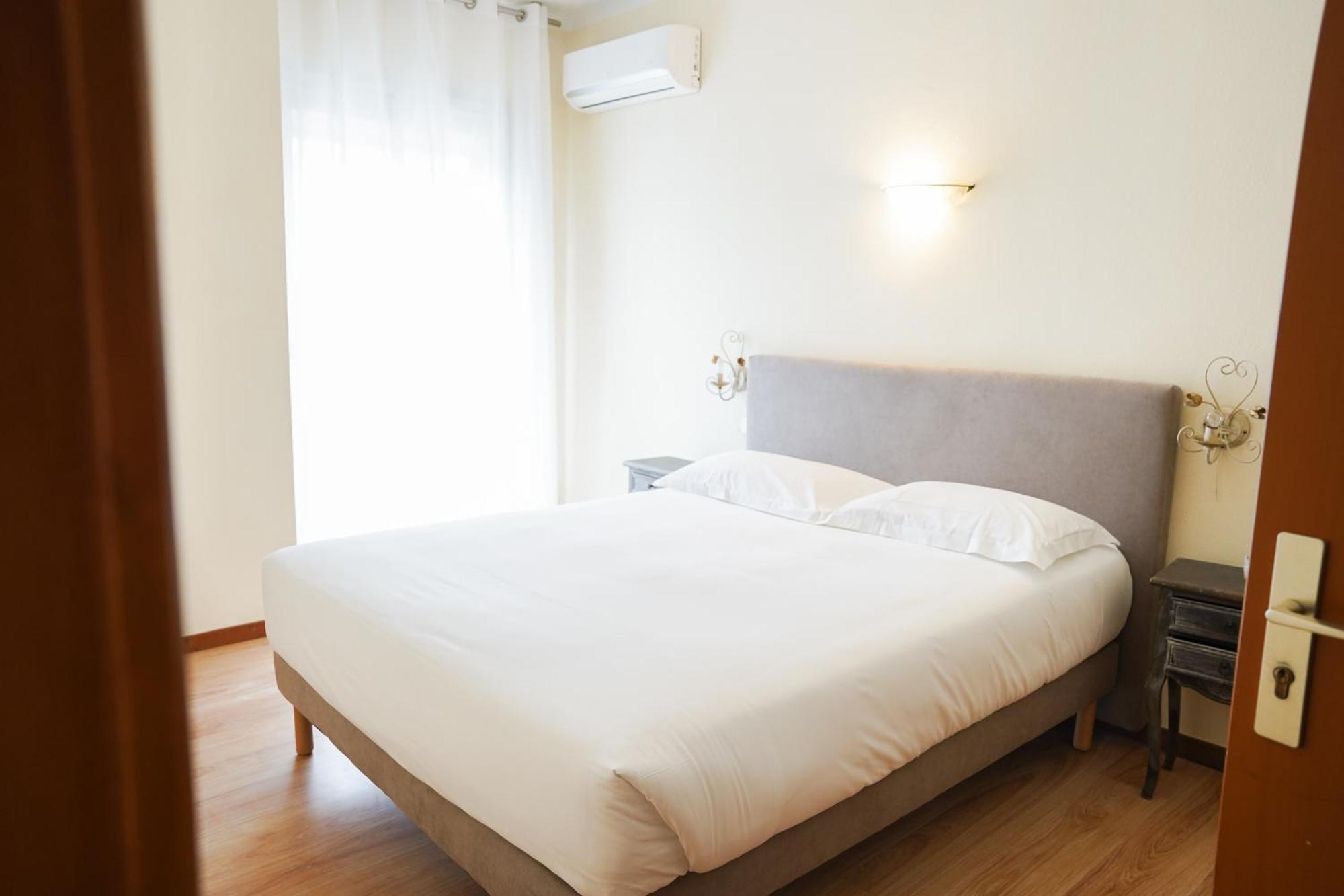 Castellu Hotel Lucciana  Bagian luar foto