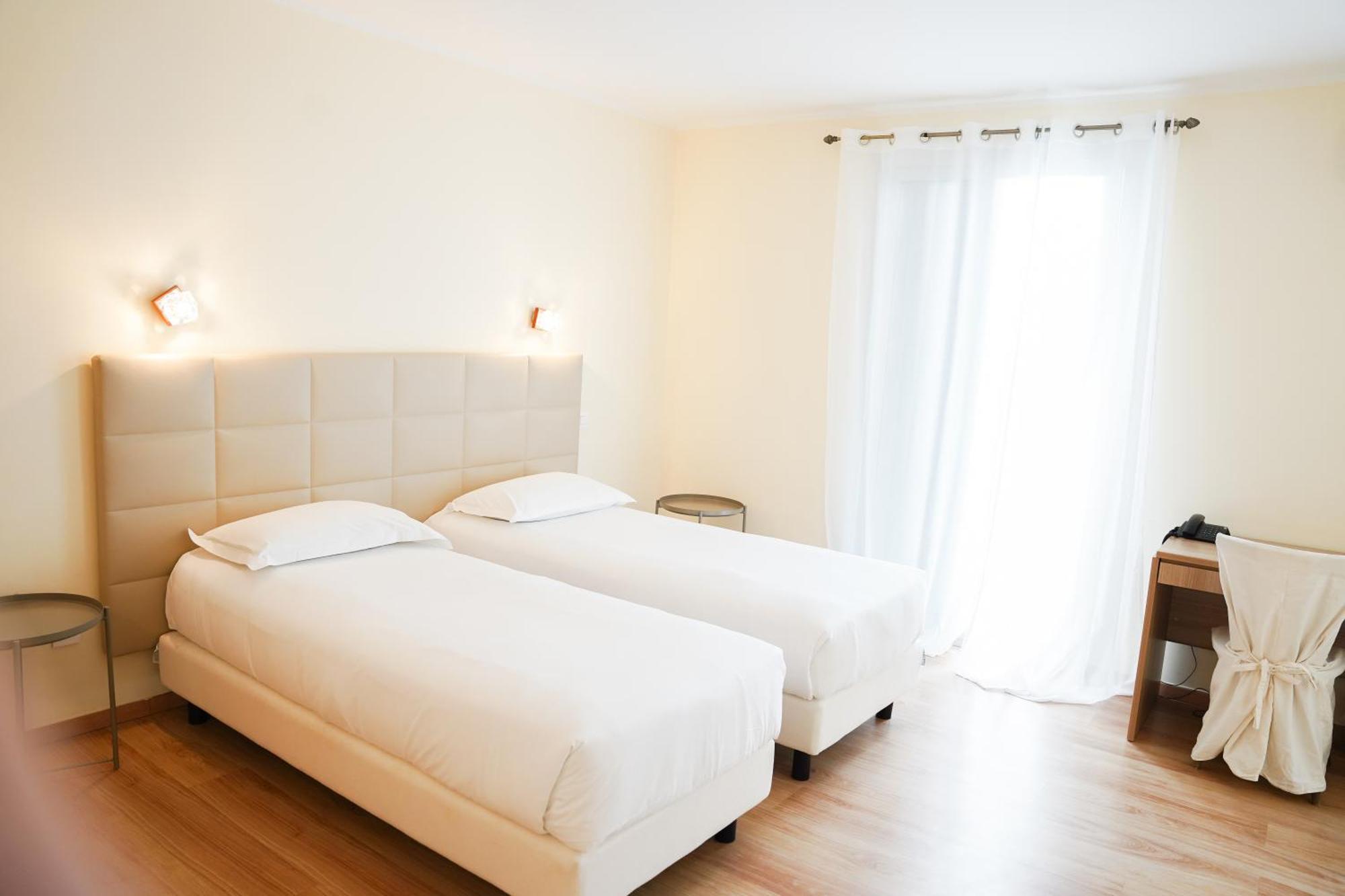 Castellu Hotel Lucciana  Bagian luar foto